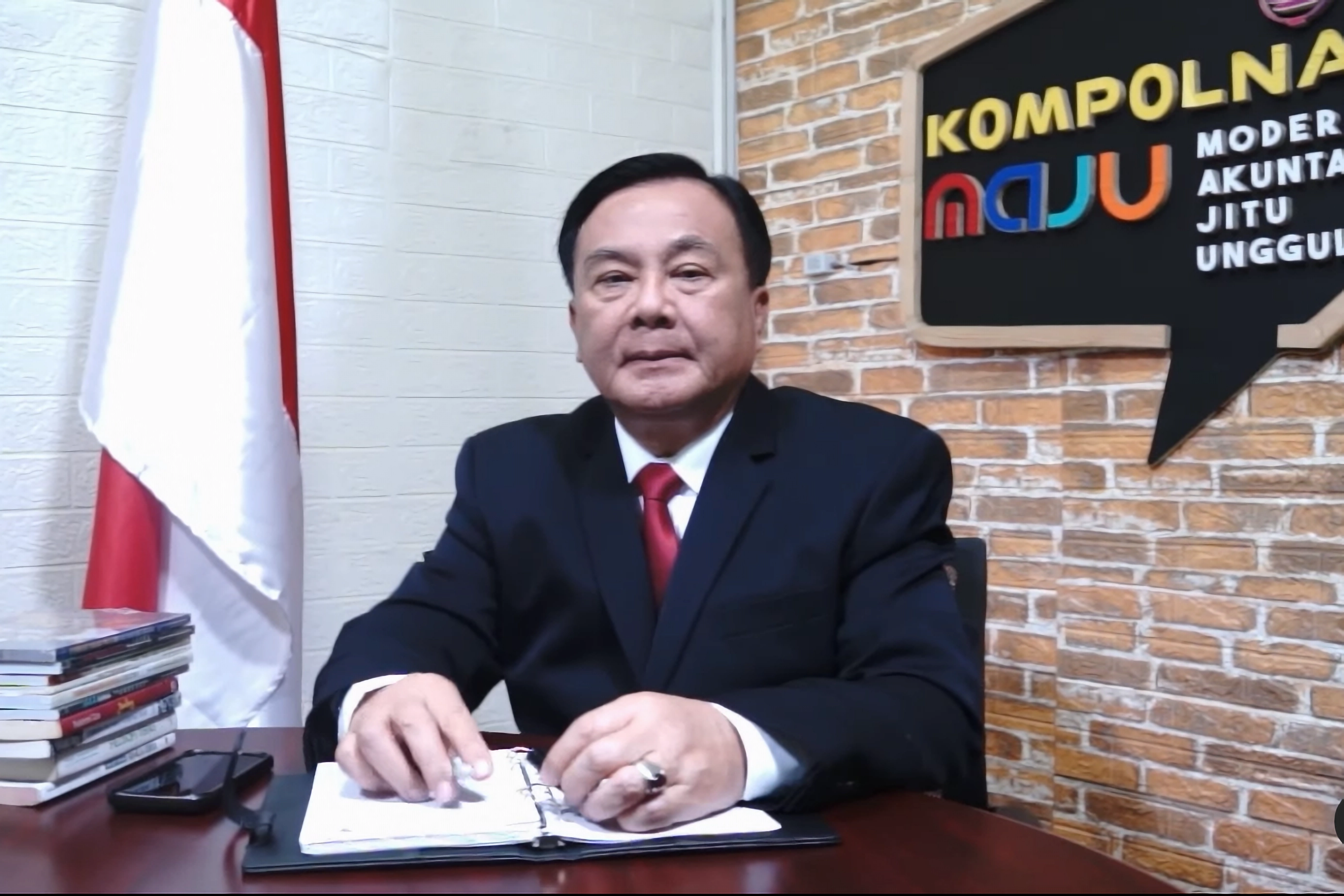 Kompolnas-RI, Irjen. Pol. (Purn.) Dr. Benny Jozua Mamoto